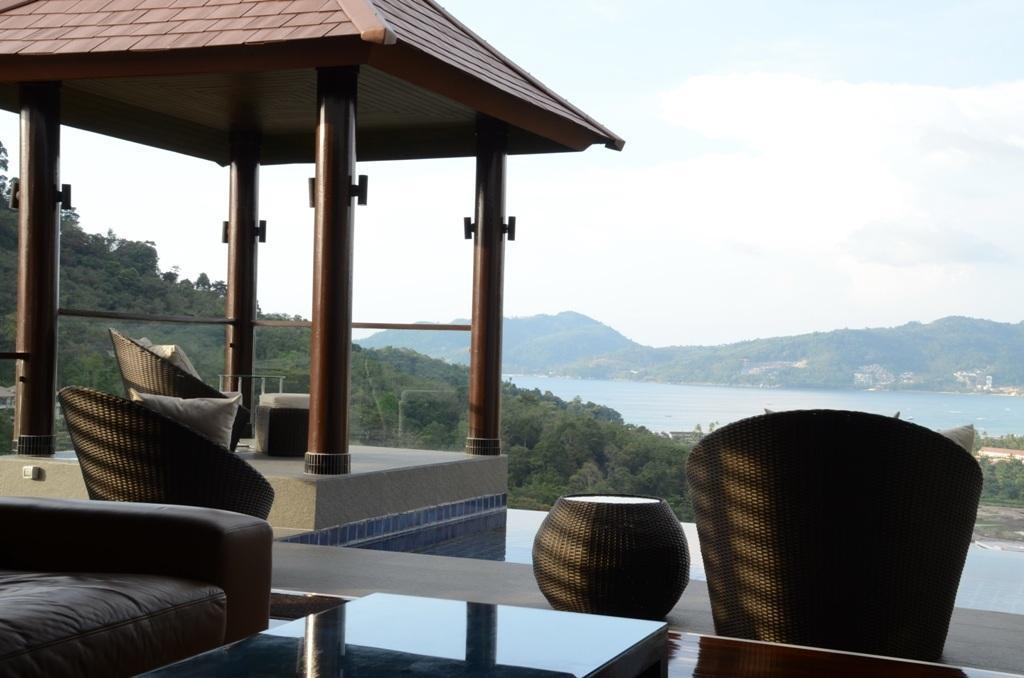 Aw One Patong Villa Экстерьер фото
